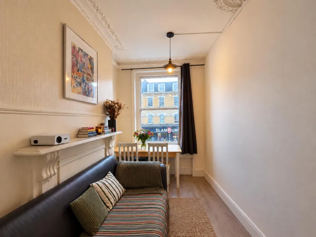 4 bedroom flat for rent