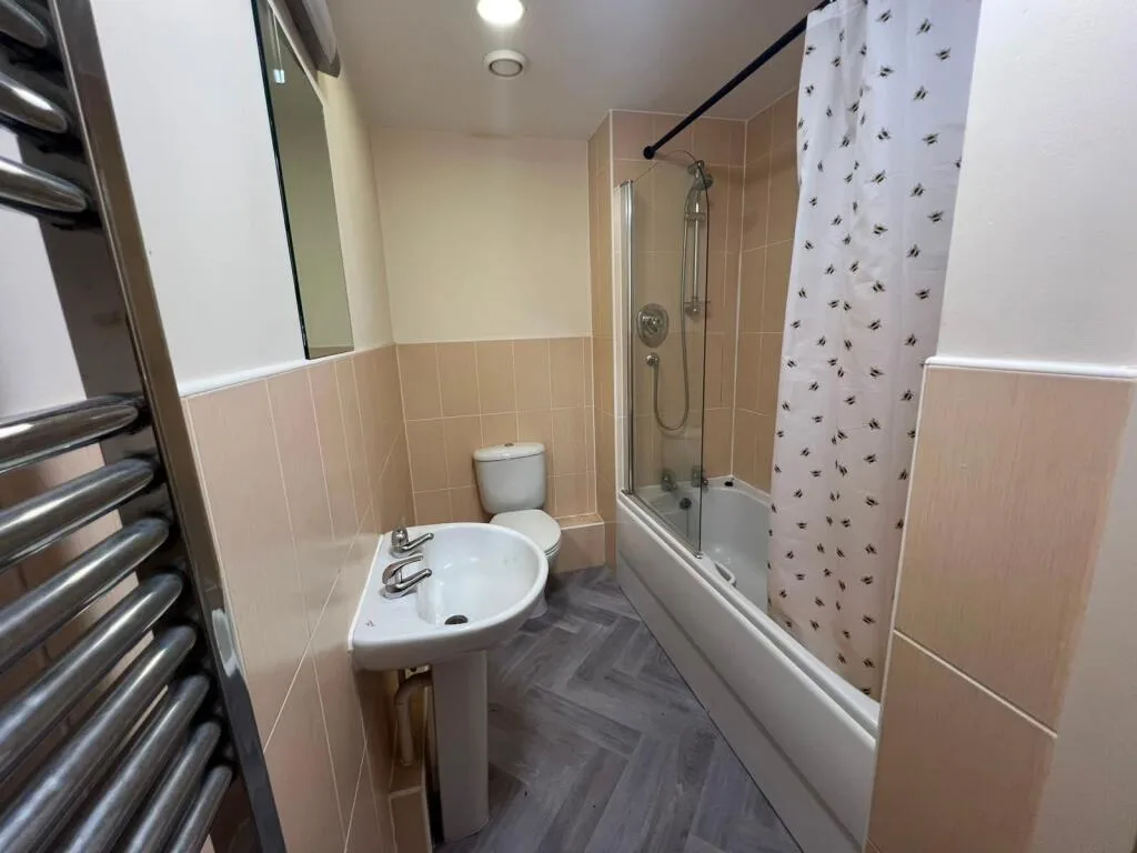 2 bedroom flat for rent