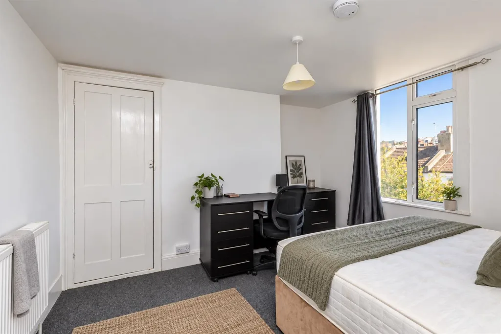 7 bedroom terraced house for rent