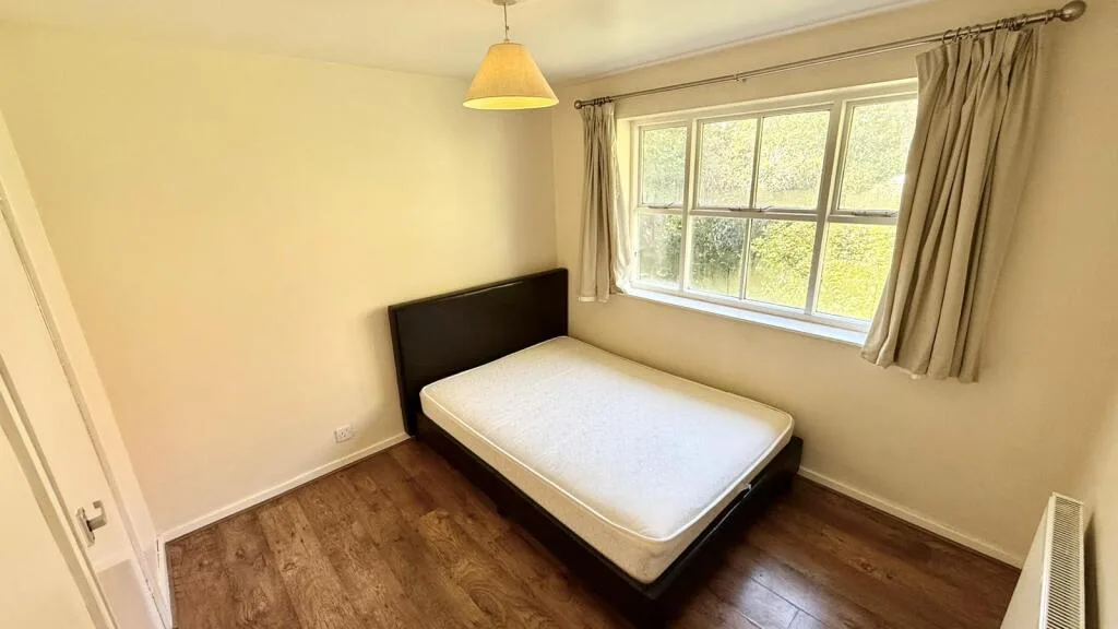 2 bedroom maisonette for rent