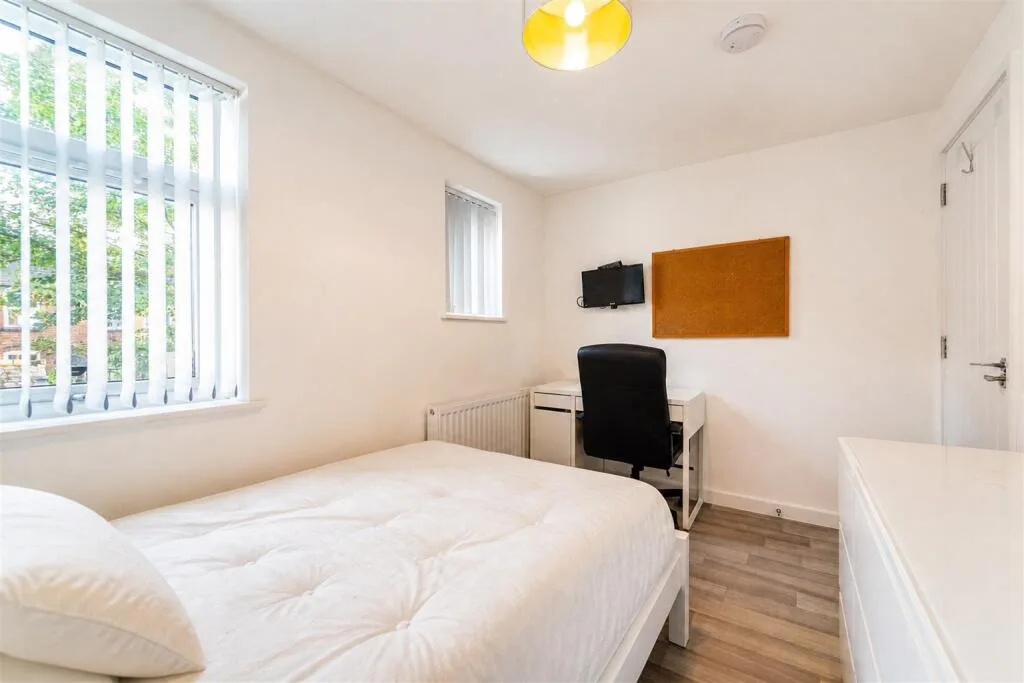 5 bedroom house for rent