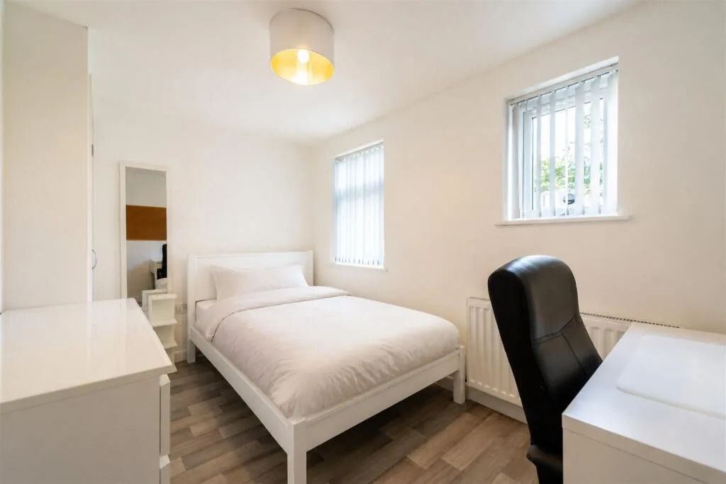 5 bedroom house for rent