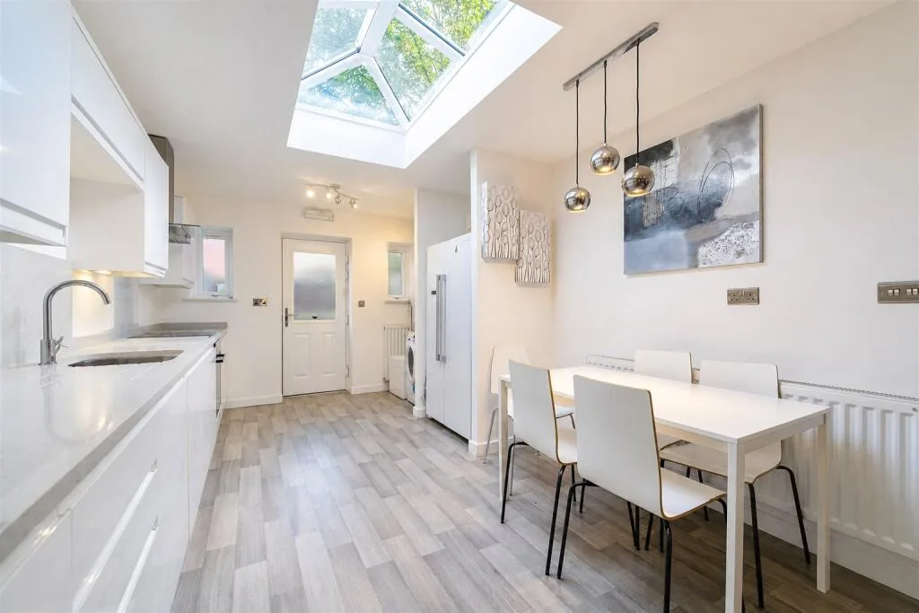 5 bedroom house for rent
