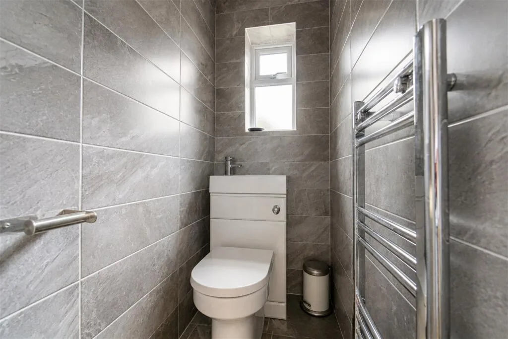 6 bedroom house for rent