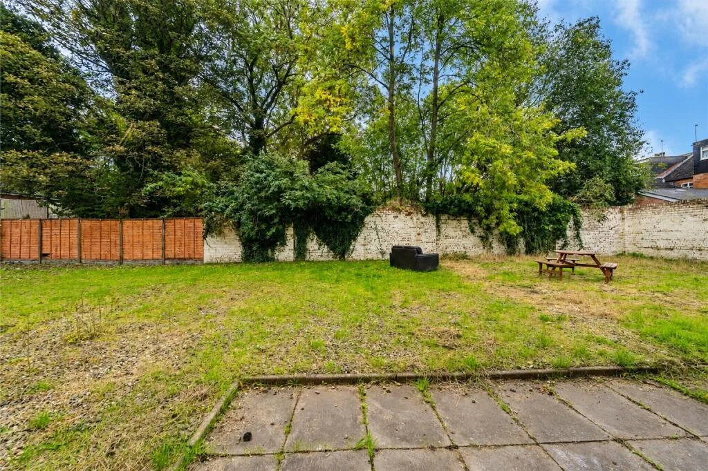 4 bedroom house for rent