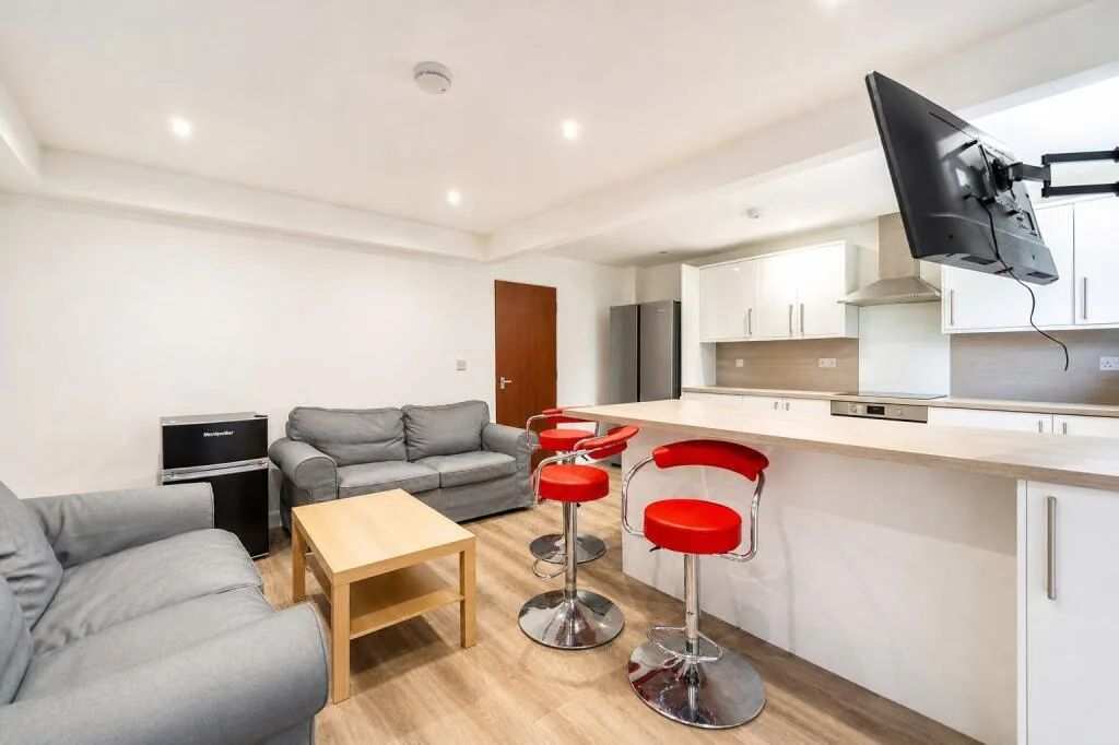 4 bedroom house for rent