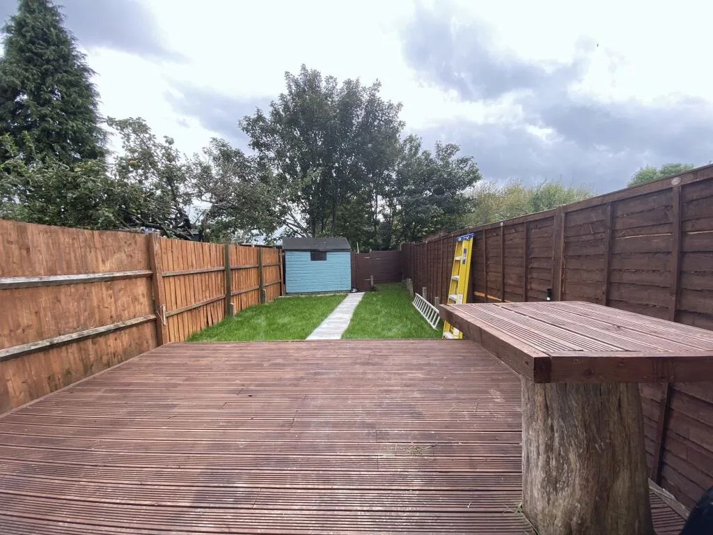 8 bedroom terraced house for rent