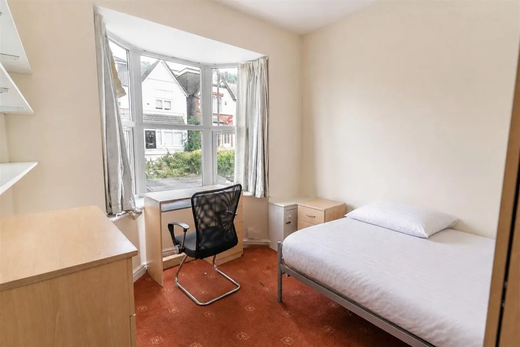 7 bedroom house for rent