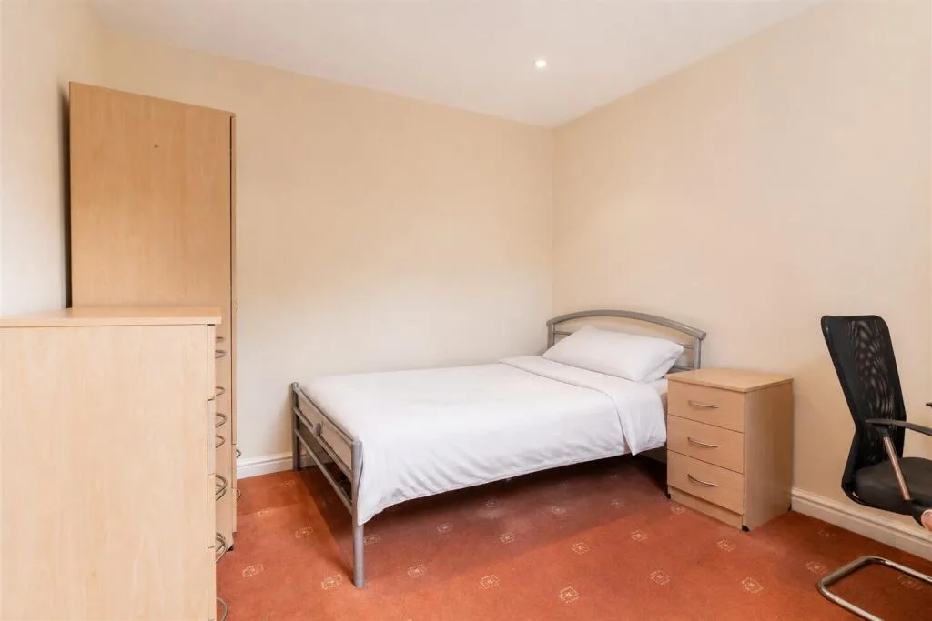 7 bedroom house for rent