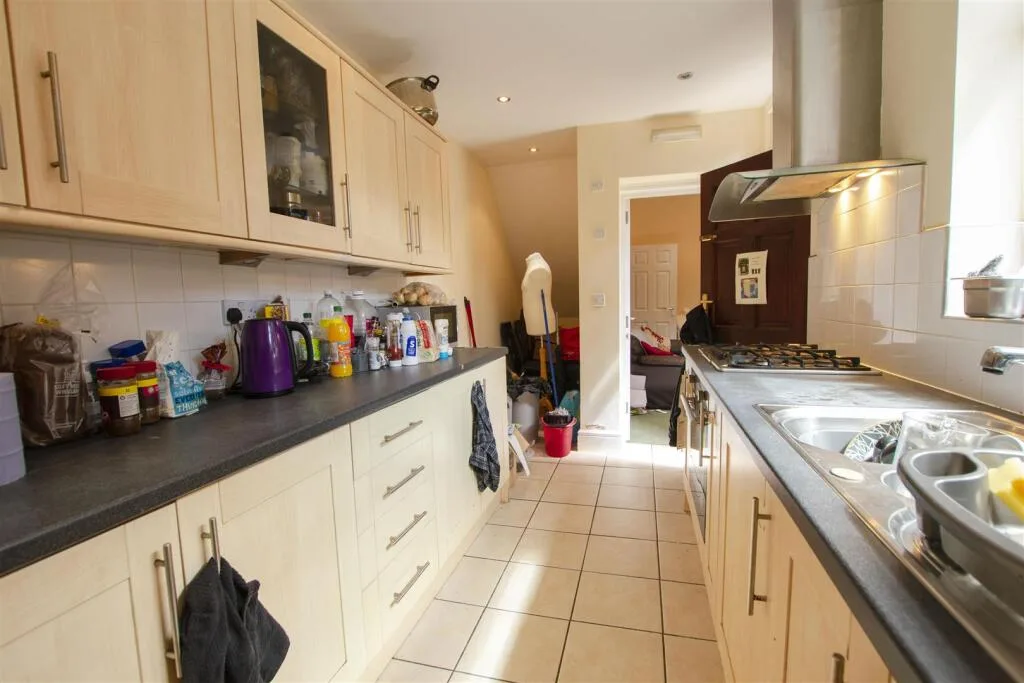 7 bedroom house for rent