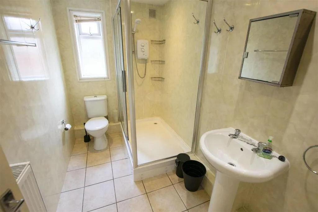 7 bedroom house for rent
