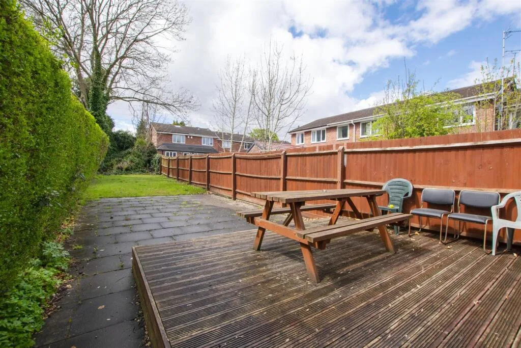 7 bedroom house for rent