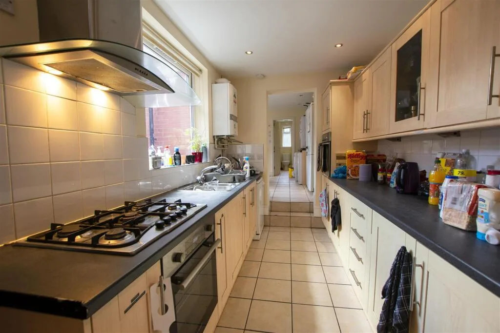 7 bedroom house for rent