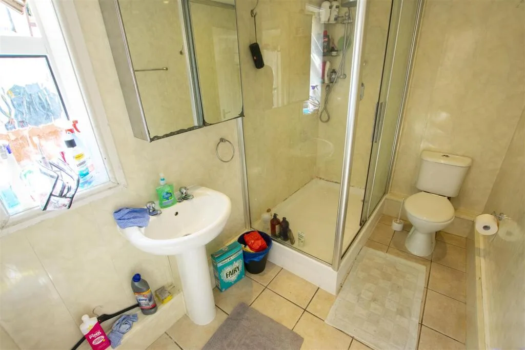 7 bedroom house for rent