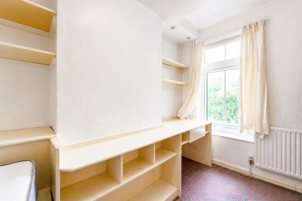 5 bedroom house for rent