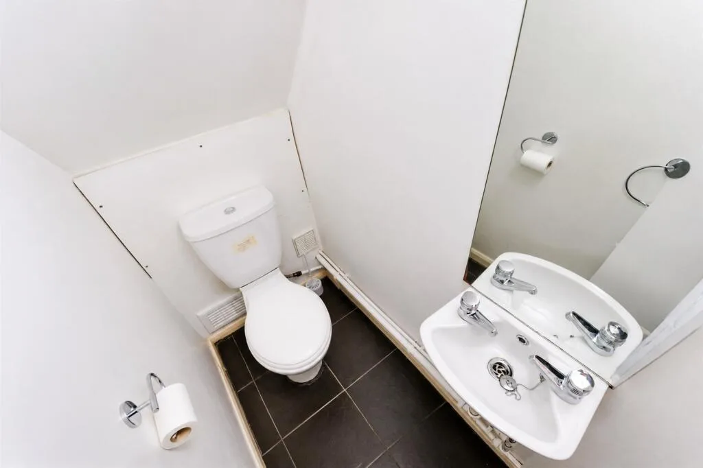 5 bedroom house for rent