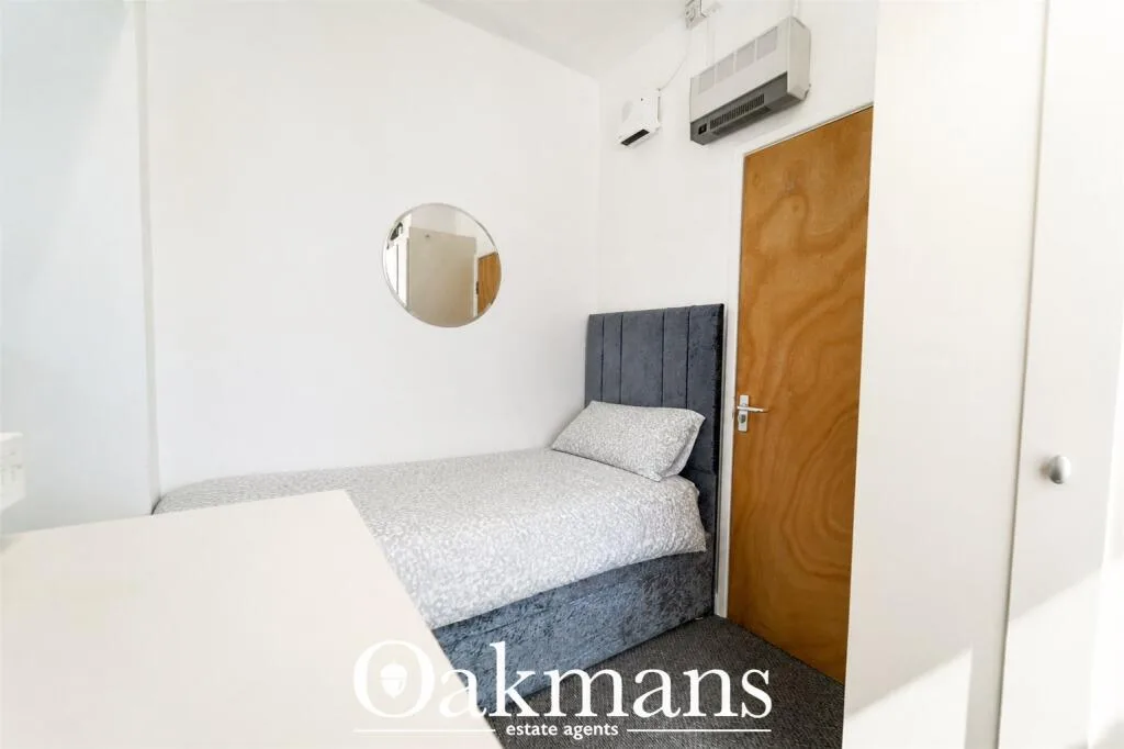 5 bedroom house for rent