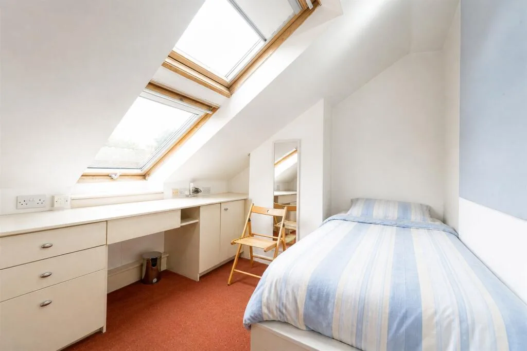 5 bedroom house for rent