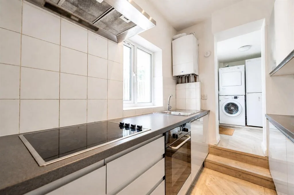 5 bedroom house for rent