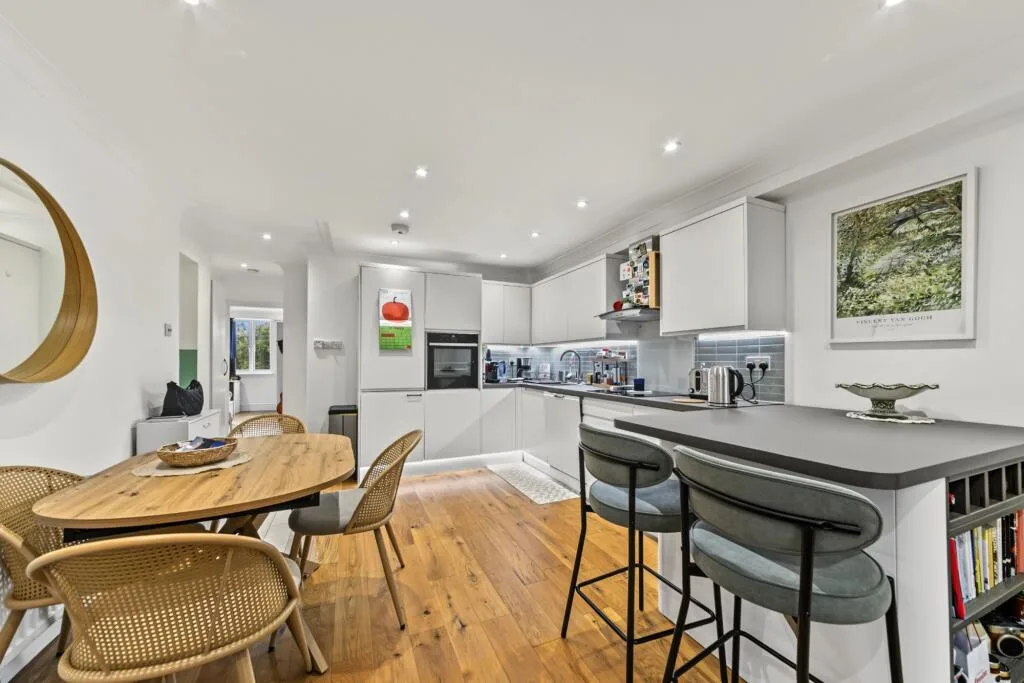 2 bedroom flat for rent