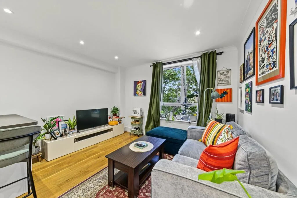 2 bedroom flat for rent