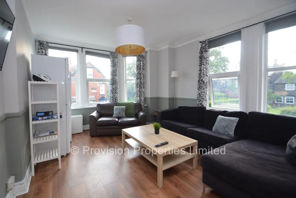 10 bedroom terraced house for rent
