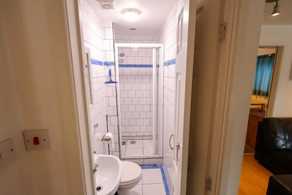 3 bedroom semi-detached house for rent
