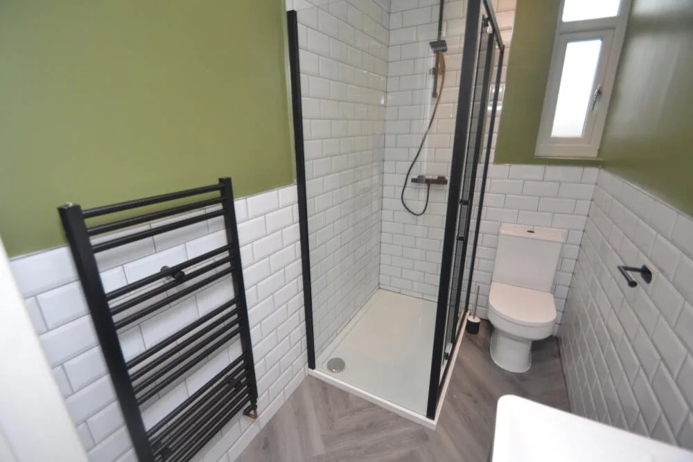 5 bedroom terraced house for rent