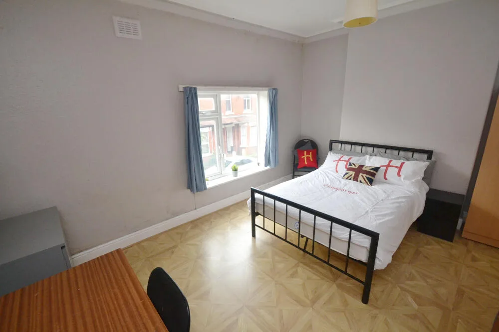 5 bedroom detached house for rent