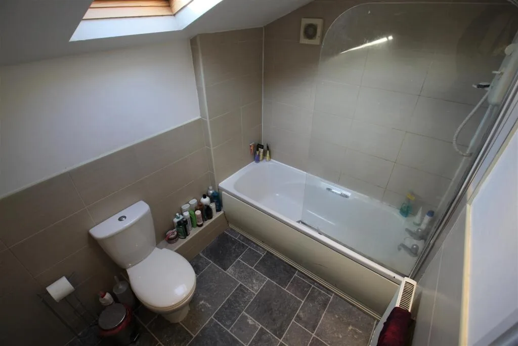 4 bedroom terraced house for rent