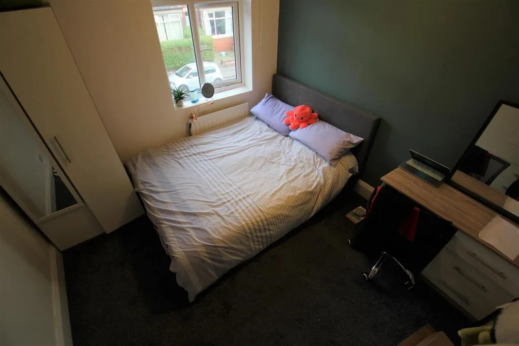 4 bedroom terraced house for rent