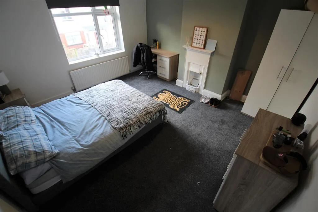 4 bedroom terraced house for rent