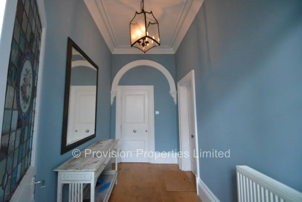 4 bedroom terraced house for rent