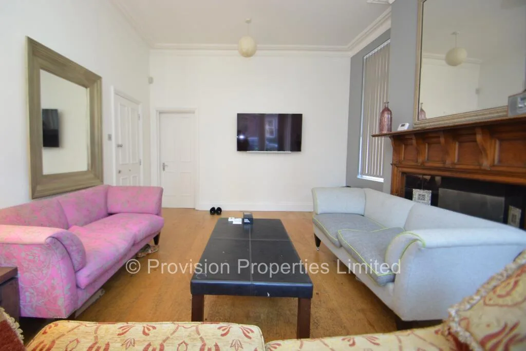 4 bedroom terraced house for rent