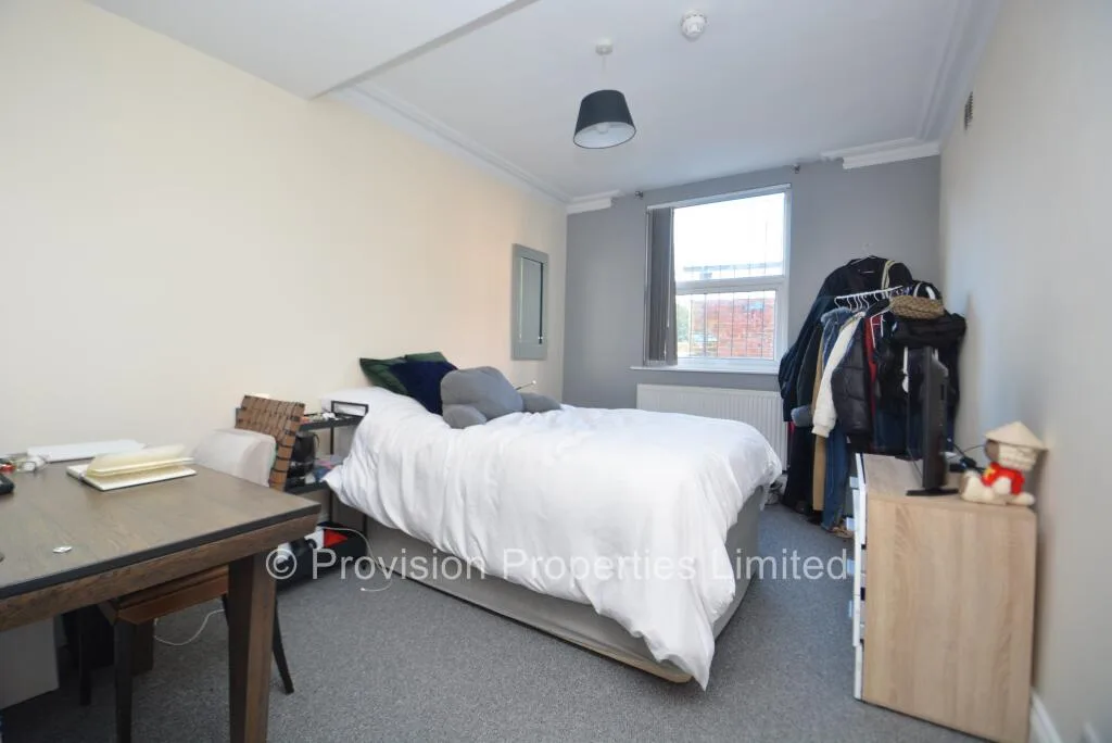4 bedroom terraced house for rent