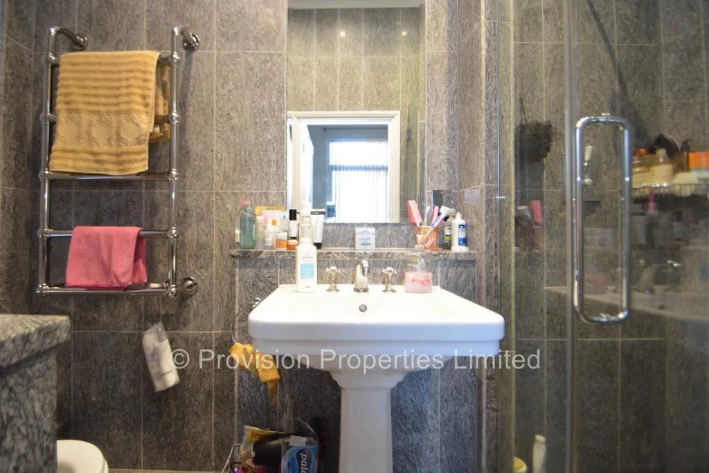 4 bedroom terraced house for rent