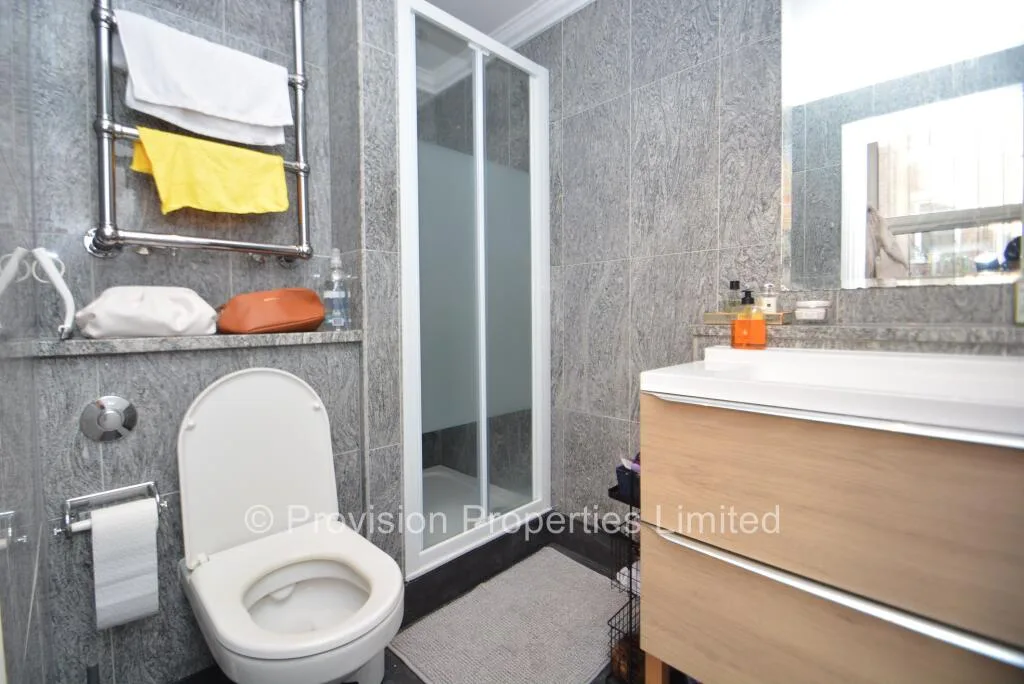 4 bedroom terraced house for rent