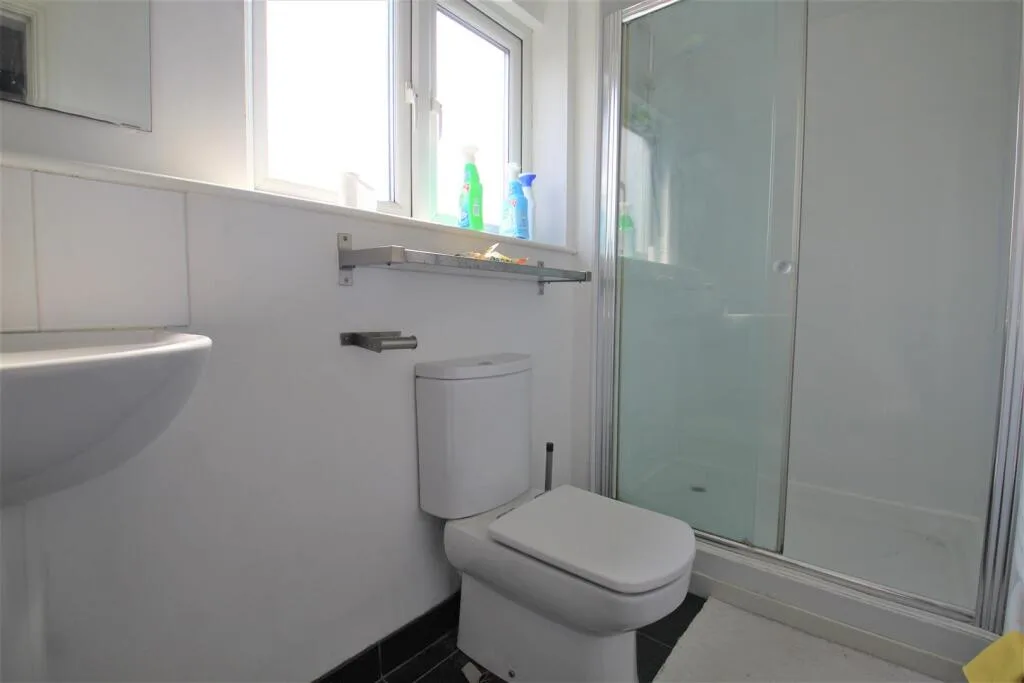 4 bedroom terraced house for rent