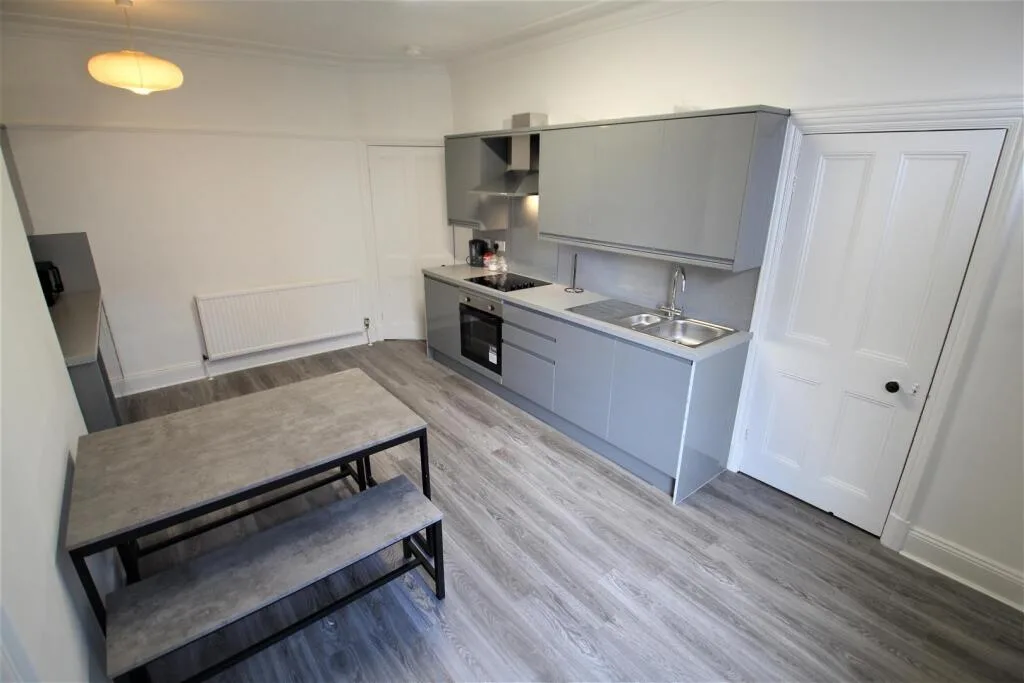 4 bedroom terraced house for rent
