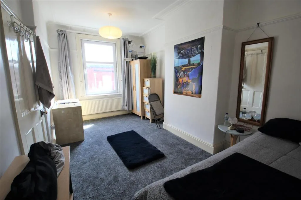 4 bedroom terraced house for rent