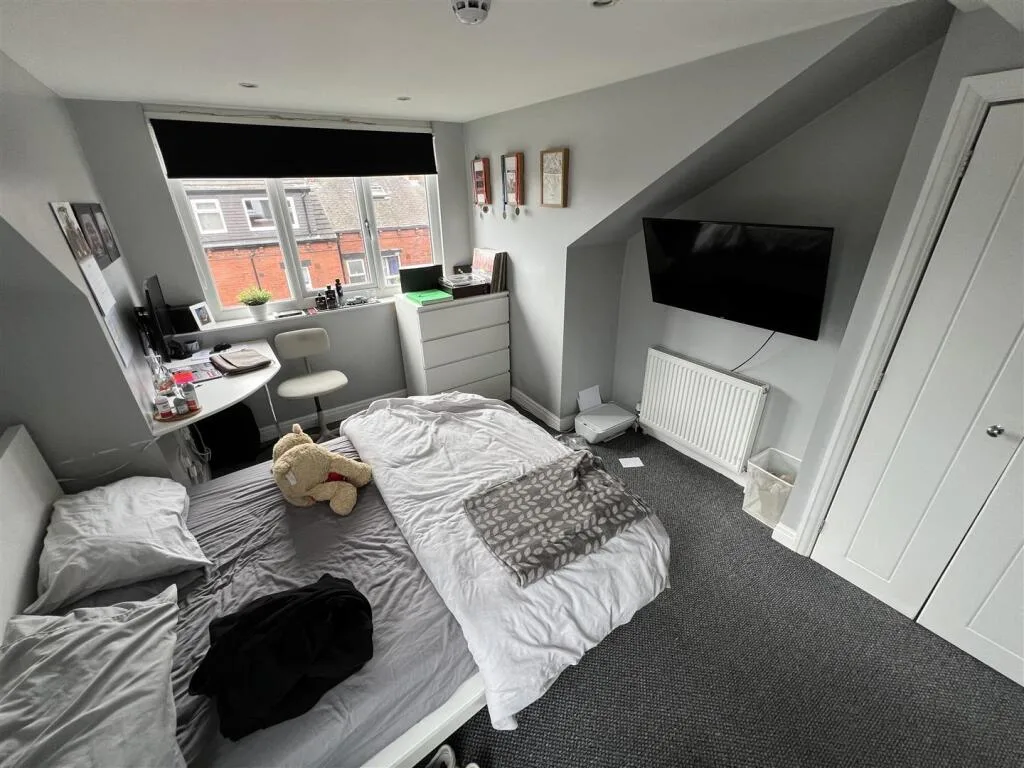 4 bedroom flat for rent