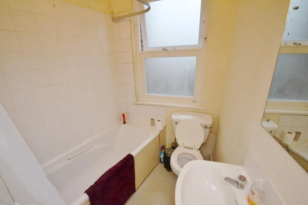 6 bedroom terraced house for rent