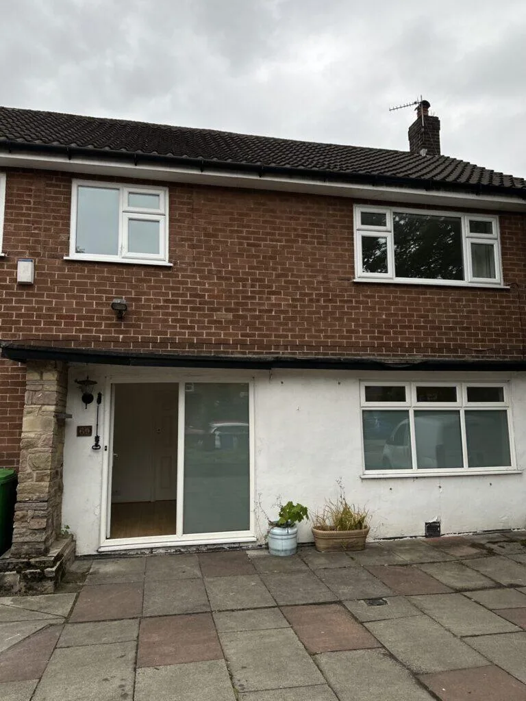 8 bedroom detached house for rent