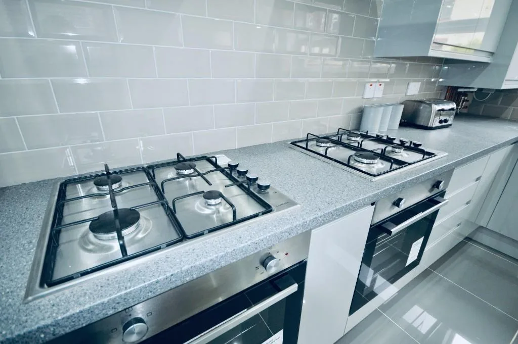 7 bedroom terraced house for rent