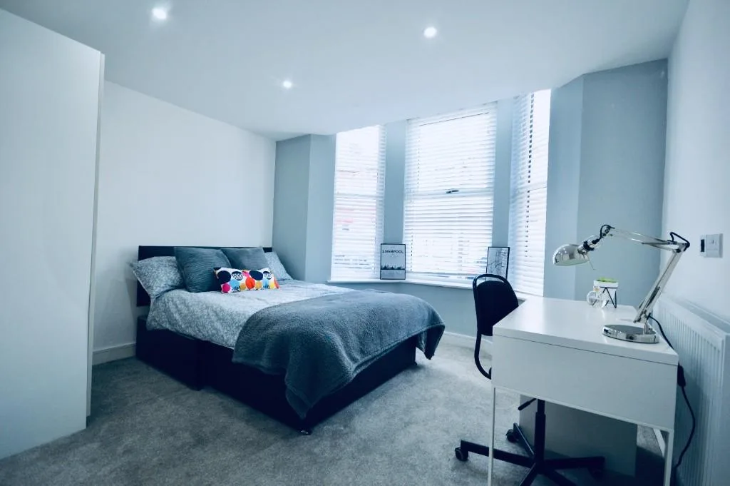 6 bedroom terraced house for rent