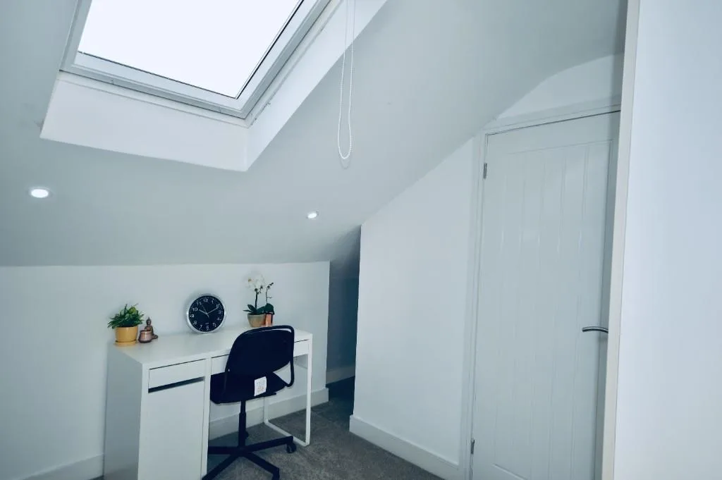 6 bedroom terraced house for rent