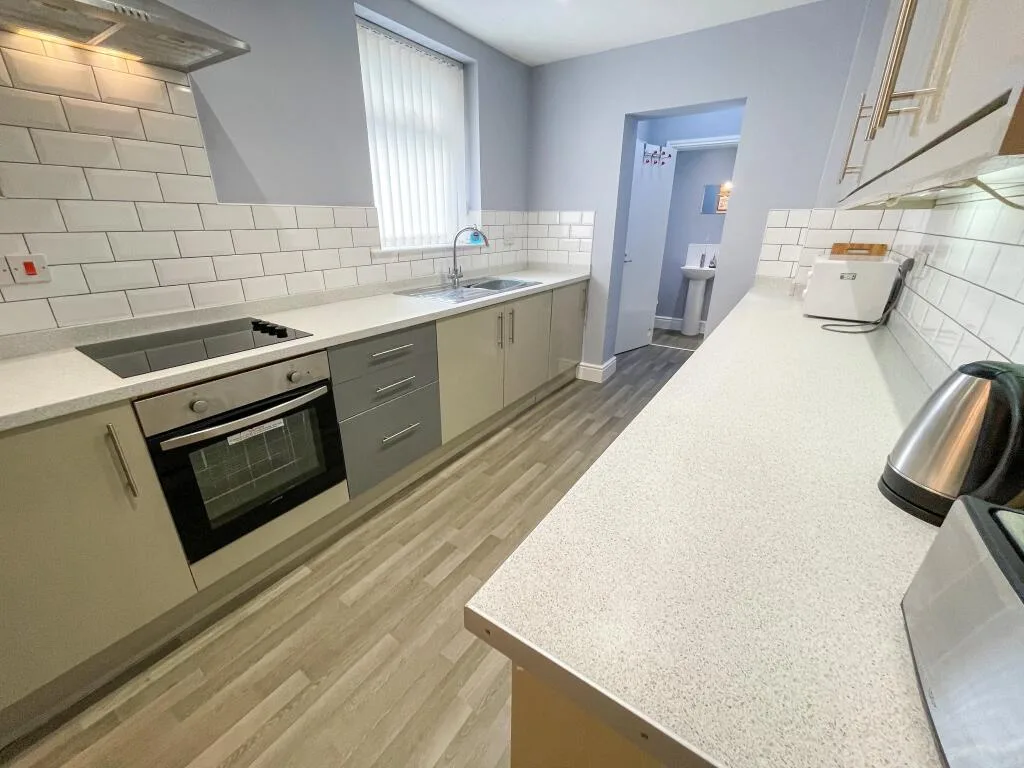 4 bedroom terraced house for rent