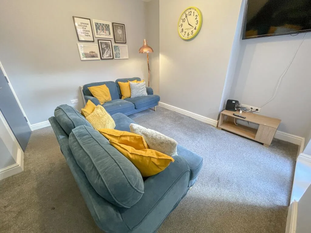 4 bedroom terraced house for rent
