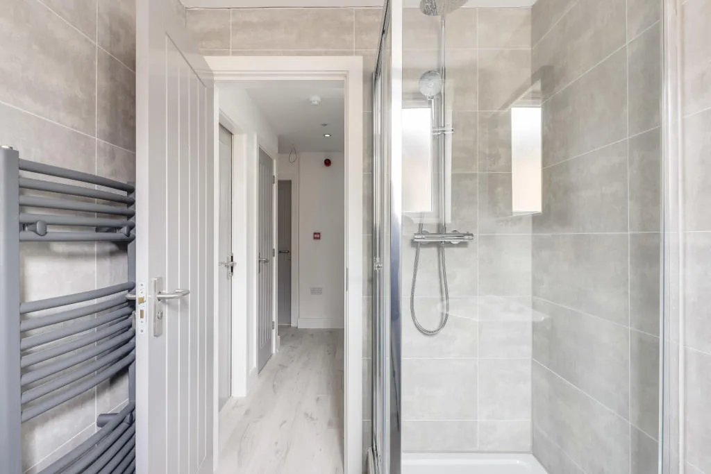 6 bedroom terraced house for rent