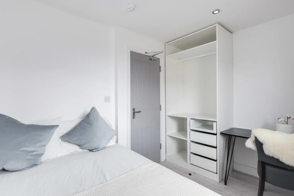 6 bedroom terraced house for rent